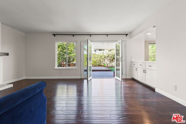 6501 Bradley Place, Los Angeles, CA 90056