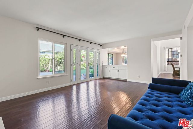 6501 Bradley Place, Los Angeles, CA 90056