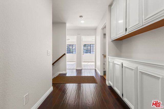 6501 Bradley Place, Los Angeles, CA 90056