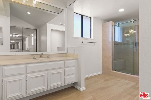 6501 Bradley Place, Los Angeles, CA 90056