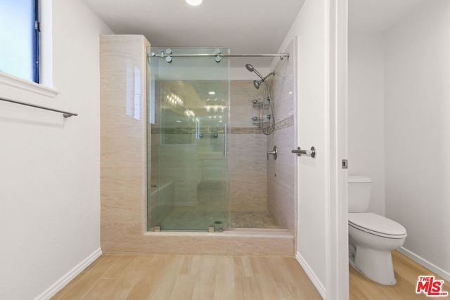 6501 Bradley Place, Los Angeles, CA 90056