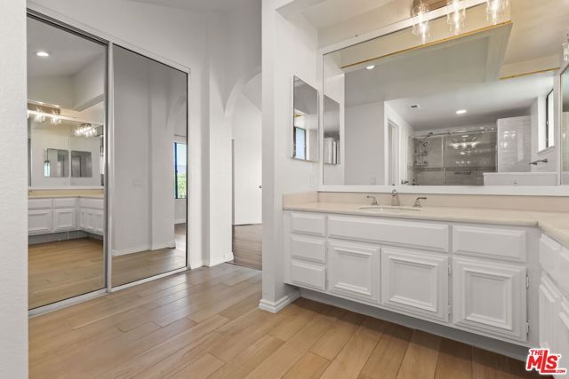 6501 Bradley Place, Los Angeles, CA 90056