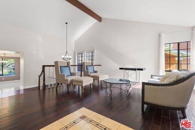 6501 Bradley Place, Los Angeles, CA 90056