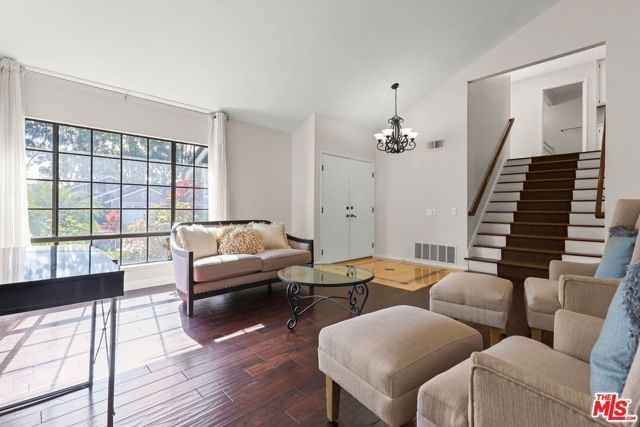 6501 Bradley Place, Los Angeles, CA 90056
