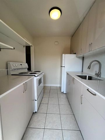 2390 SW 22nd St 4, Miami, FL 33145