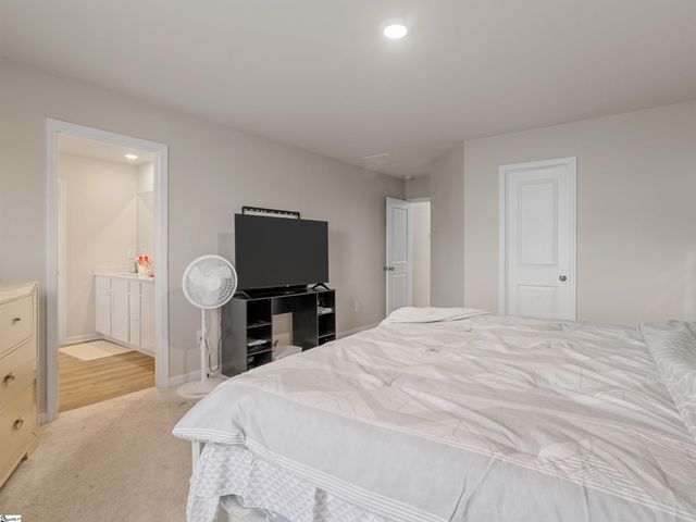 1410 Penrith Court, Boiling Springs, SC 29316