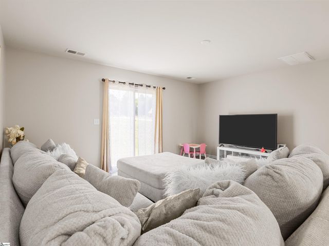 1410 Penrith Court, Boiling Springs, SC 29316