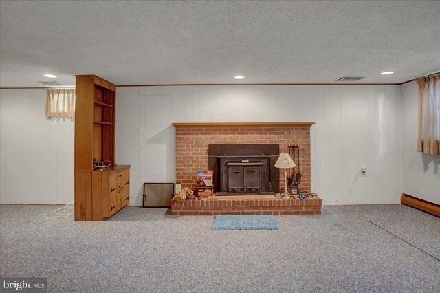 1355 SILOAM ROAD, Chambersburg, PA 17201