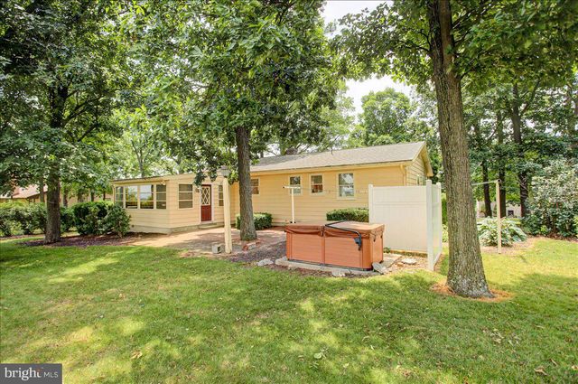 1355 SILOAM ROAD, Chambersburg, PA 17201
