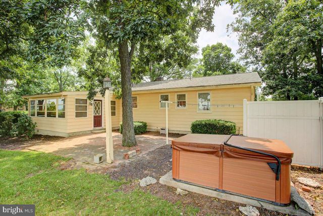 1355 SILOAM ROAD, Chambersburg, PA 17201