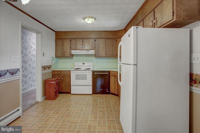 1355 SILOAM ROAD, Chambersburg, PA 17201