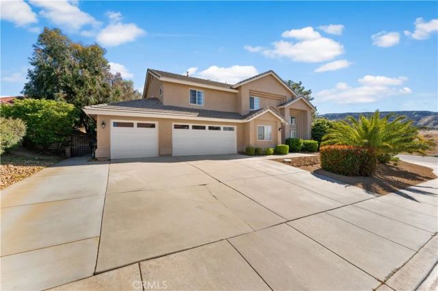 7368 Ojai Drive, Palmdale, CA 93551