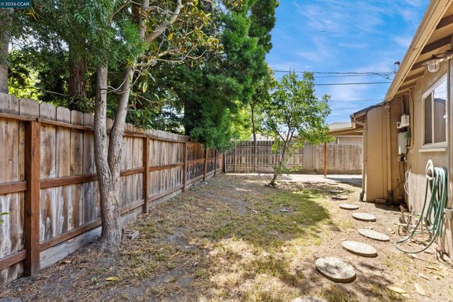 5714 Claremont Ave, Stockton, CA 95207