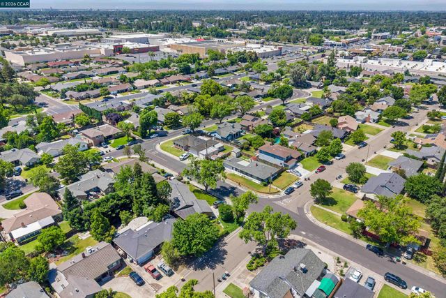 5714 Claremont Ave, Stockton, CA 95207