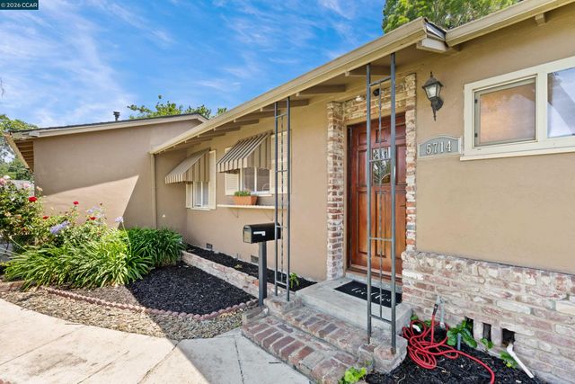 5714 Claremont Ave, Stockton, CA 95207