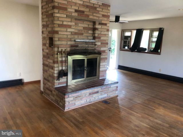 6903 BUCHANAN ST, Hyattsville, MD 20784