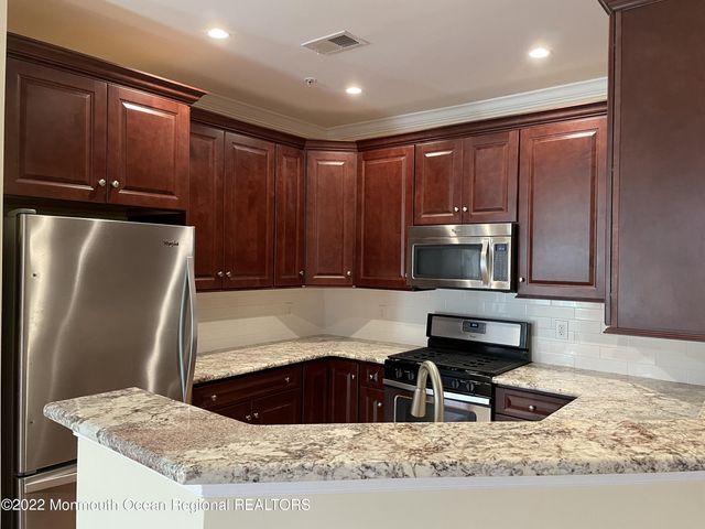 5 Stock Court, Old Bridge, NJ 08857