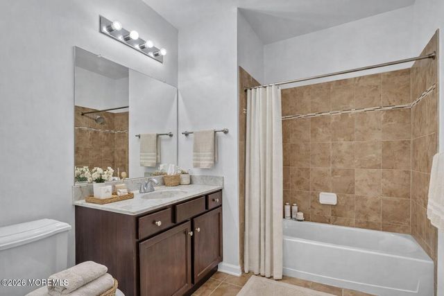 5 Stock Court, Old Bridge, NJ 08857