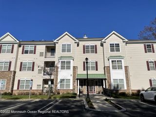 5 Stock Court, Old Bridge, NJ 08857