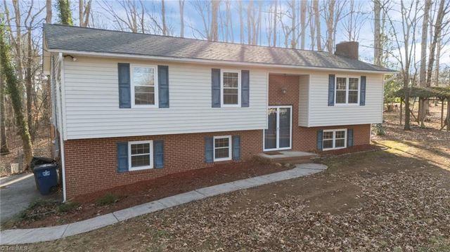 3742 Crosland Road, Winston-salem, NC 27106