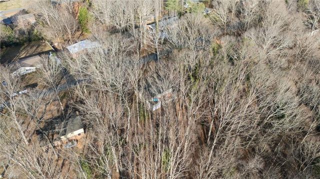 3742 Crosland Road, Winston-salem, NC 27106