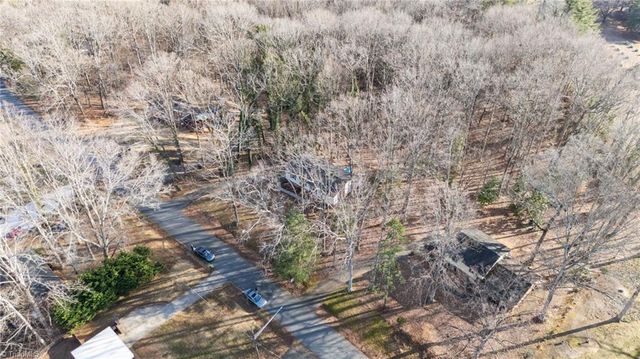 3742 Crosland Road, Winston-salem, NC 27106