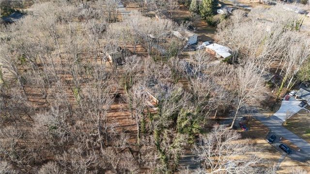 3742 Crosland Road, Winston-salem, NC 27106