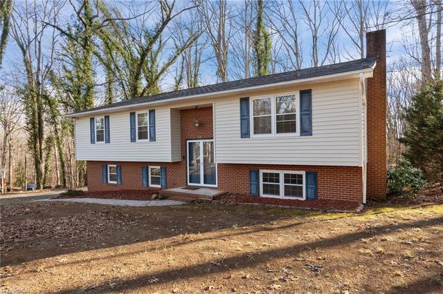 3742 Crosland Road, Winston-salem, NC 27106