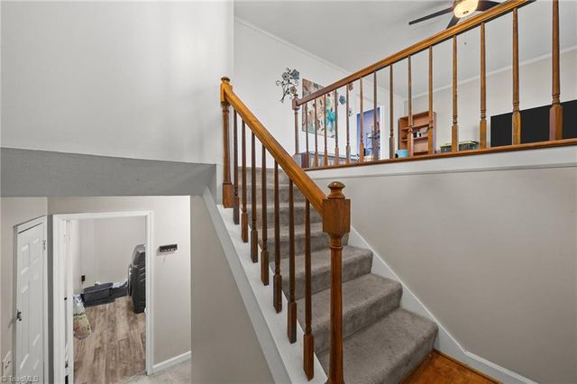 3742 Crosland Road, Winston-salem, NC 27106