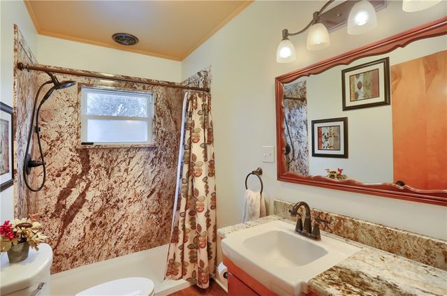 955 Woodside Ave, Ellwood City, PA 16117