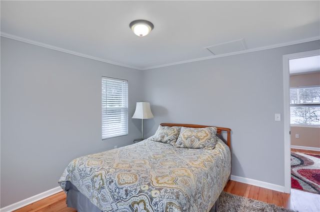 955 Woodside Ave, Ellwood City, PA 16117