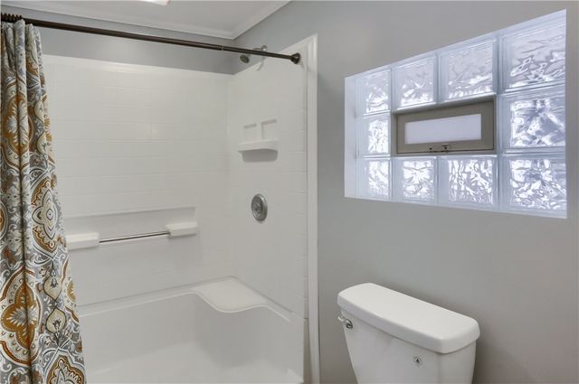 955 Woodside Ave, Ellwood City, PA 16117