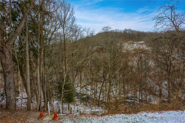 955 Woodside Ave, Ellwood City, PA 16117