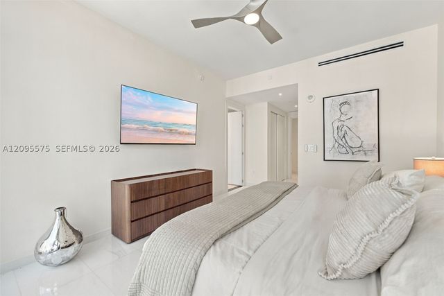 300 Biscayne Boulevard Way 4007W, Miami, FL 33131