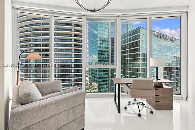 300 Biscayne Boulevard Way 4007W, Miami, FL 33131
