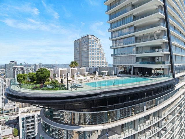 300 Biscayne Boulevard Way 4007W, Miami, FL 33131