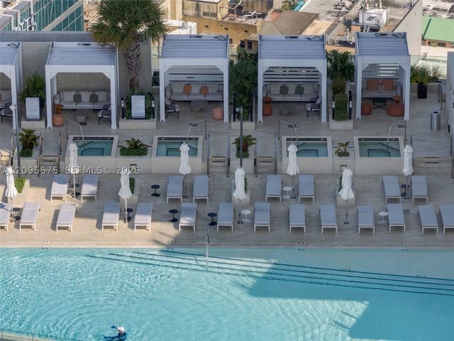 300 Biscayne Boulevard Way 4007W, Miami, FL 33131