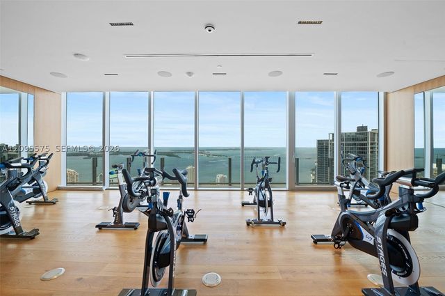 300 Biscayne Boulevard Way 4007W, Miami, FL 33131
