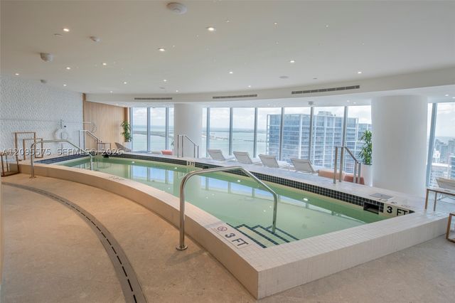 300 Biscayne Boulevard Way 4007W, Miami, FL 33131