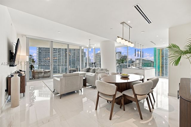 300 Biscayne Boulevard Way 4007W, Miami, FL 33131