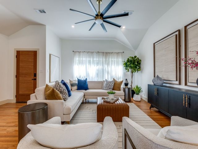 9518 Michael Lane, Dallas, TX 75228
