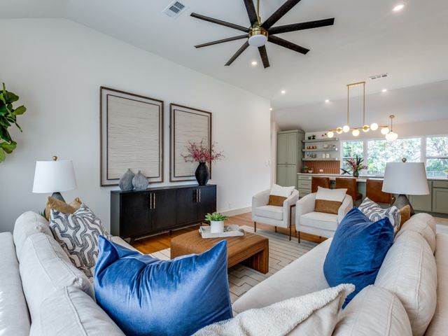 9518 Michael Lane, Dallas, TX 75228