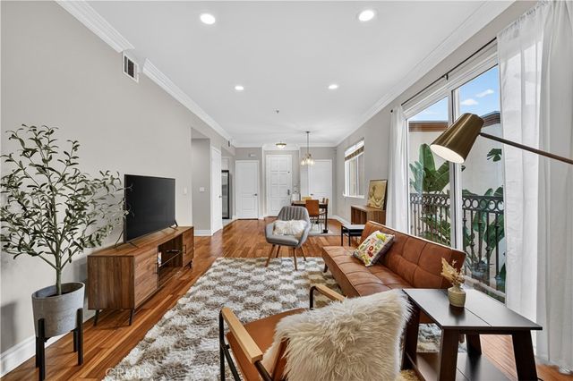 1444 S Point View Street PH 307, Los Angeles, CA 90035