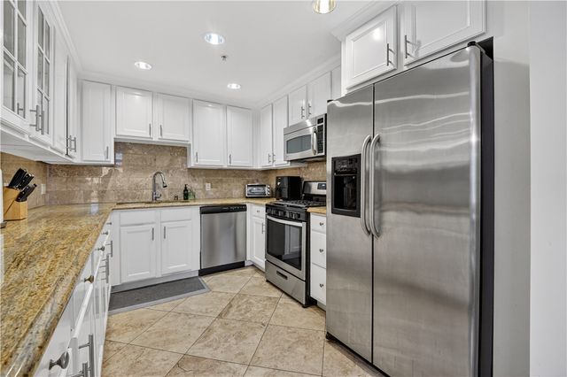 1444 S Point View Street PH 307, Los Angeles, CA 90035