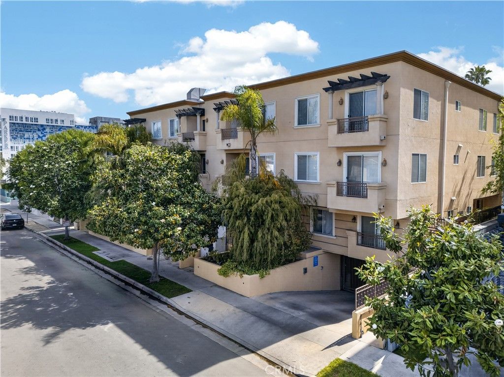 1444 S Point View Street PH 307, Los Angeles, CA 90035