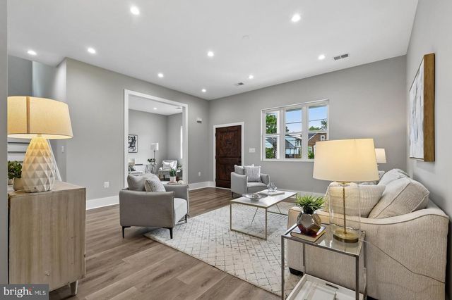 735 N GEORGE MASON DR, Arlington, VA 22203