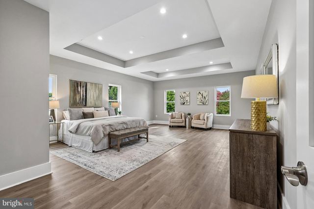 735 N GEORGE MASON DR, Arlington, VA 22203