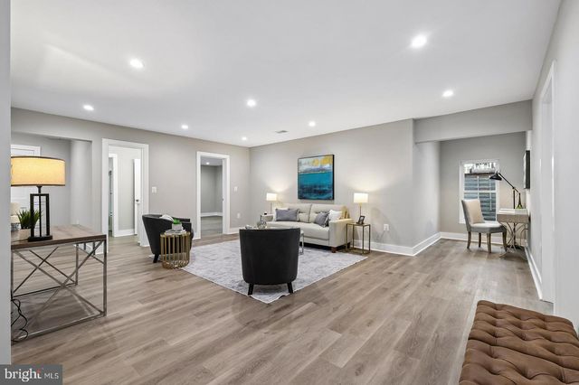 735 N GEORGE MASON DR, Arlington, VA 22203