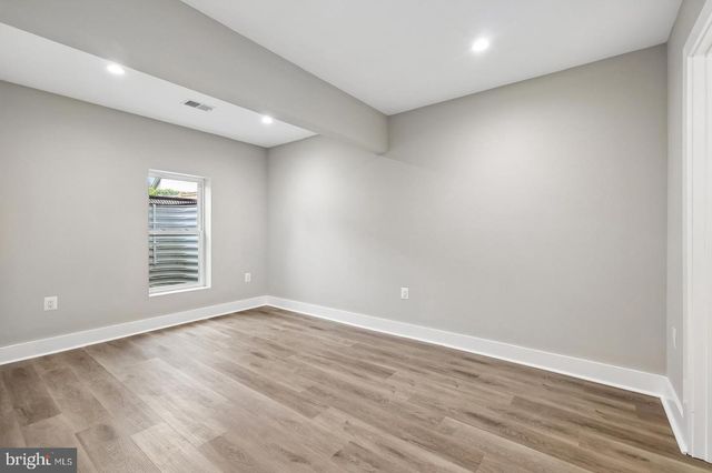 735 N GEORGE MASON DR, Arlington, VA 22203