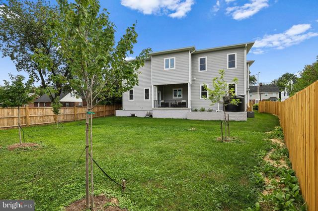735 N GEORGE MASON DR, Arlington, VA 22203